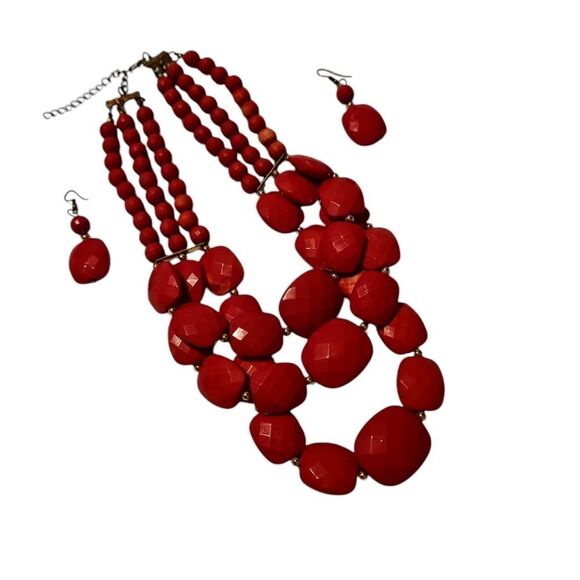 Red Necklace and Earrings Set  see measurements - Picture 1 of 4
